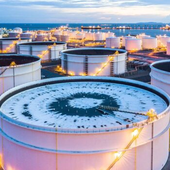 Techinspecta Mozambique provide services in Petrochemical and chemical plants that operate at the intersection of extreme process conditions, volatile substances, and complex electrical systems.