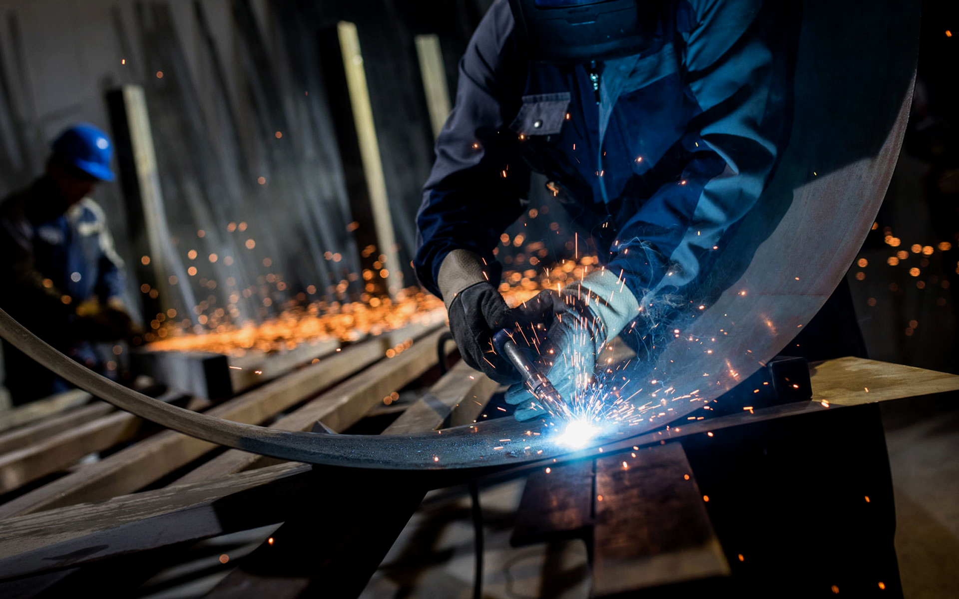 echInspecta provides welding quality control from material receipt to final weld acceptance. We help clients verify that welding activities are performed according to approved procedures, qualified welders, correct materials, and applicable project specifications.
