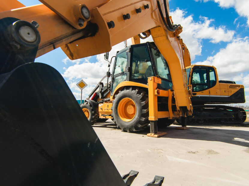 TechInspecta provides Front Loader Operator Training for personnel who operate front loaders, wheel loaders, loading shovels and similar heavy equipment used for loading, stockpiling, transporting and handling materials in industrial environments.