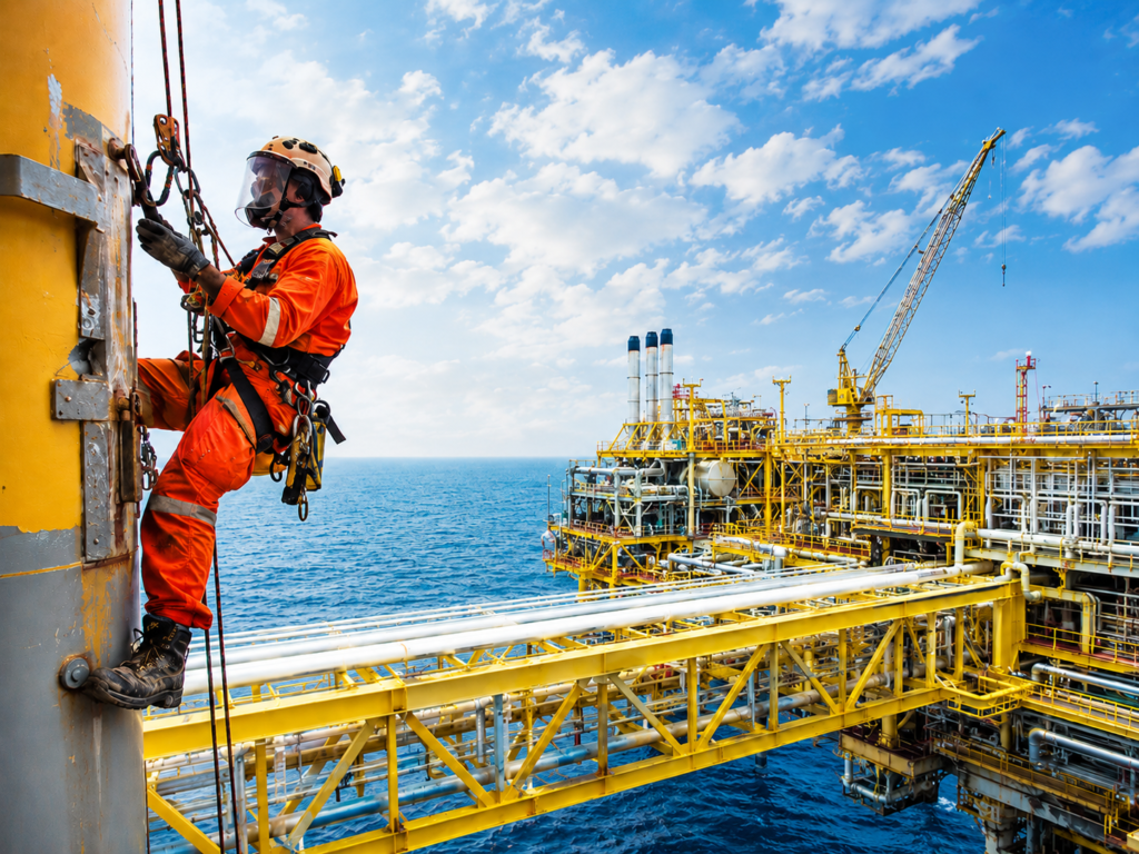 TechInspecta provides professional Work at Height Safety Training for workers, supervisors, contractors and industrial teams exposed to fall hazards.