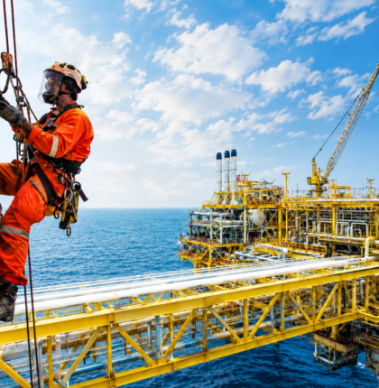 TechInspecta provides professional Work at Height Safety Training for workers, supervisors, contractors and industrial teams exposed to fall hazards.