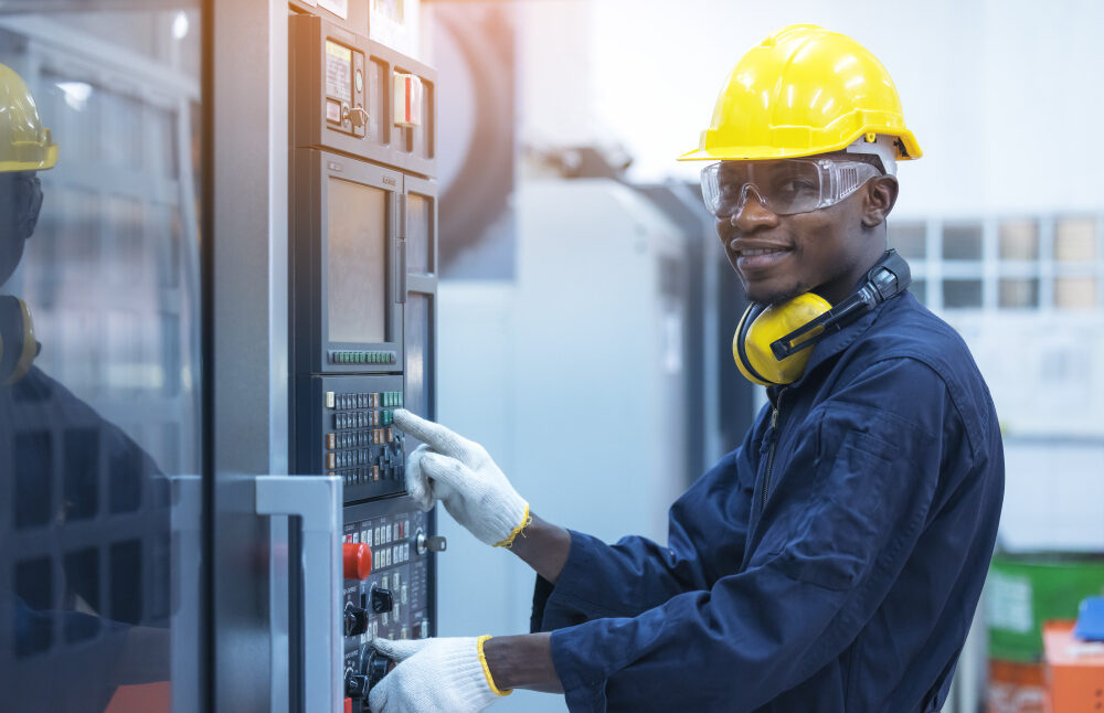 TechInspecta supports clients by inspecting substations during construction, pre-commissioning, commissioning and operation. We verify installation quality, equipment condition, electrical safety and compliance with approved drawings.