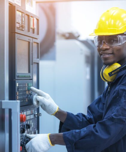 TechInspecta supports clients by inspecting substations during construction, pre-commissioning, commissioning and operation. We verify installation quality, equipment condition, electrical safety and compliance with approved drawings.