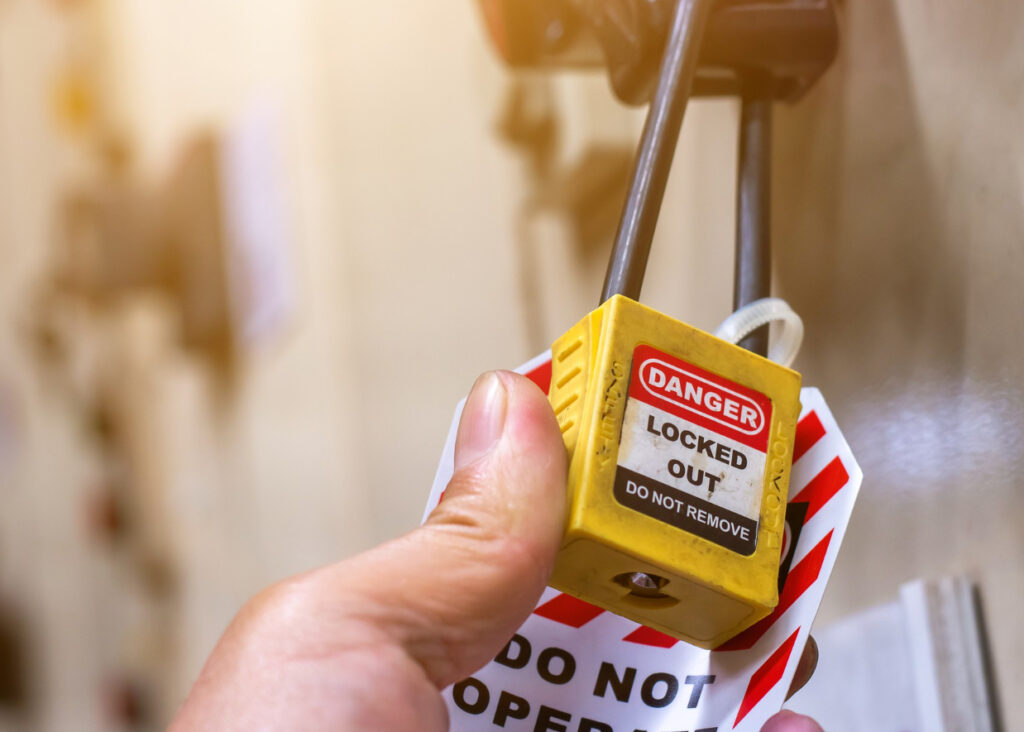 Lock Out / Tag Out (LOTO) Safety Training We train workers to control hazardous energy safely during maintenance and servicing. The course covers isolation, locks and tags, stored energy release, zero-energy verification, group lockout, shift handover and safe return to service.